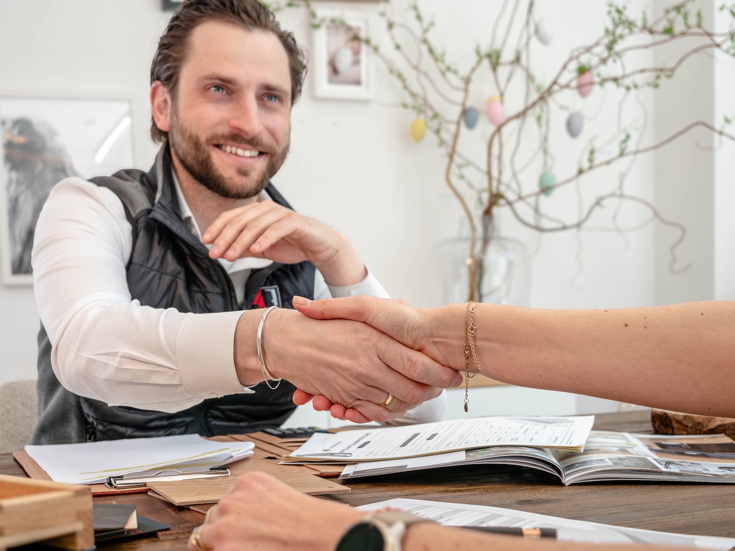 Overleg Afsluiting van het contract met de Cabinetheroes