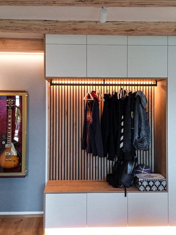 Garderobe met LED-verlichting