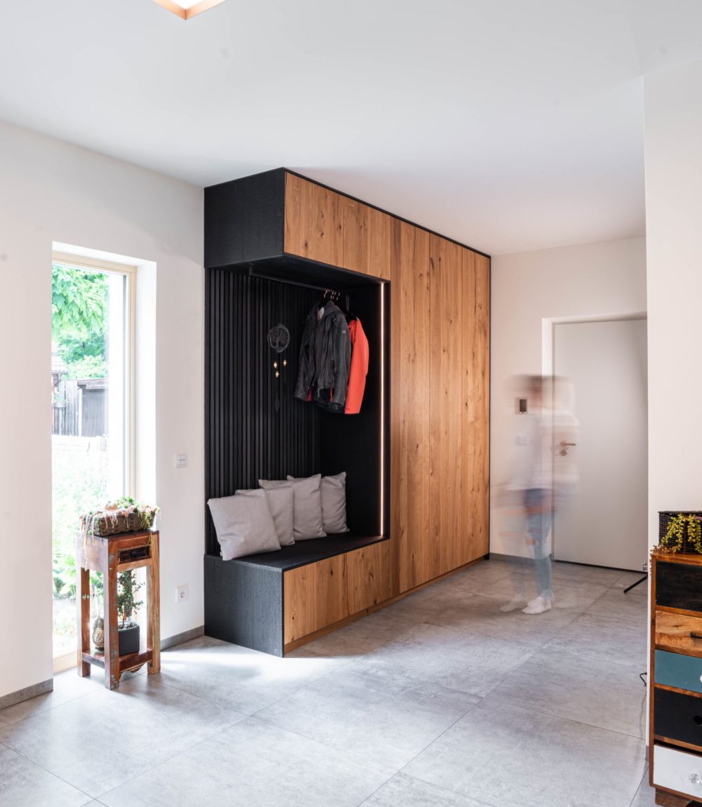 Garderobenschrank schwarz struktur Kohle Eiche LED