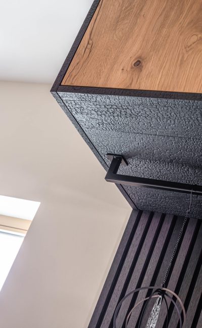 Kledingkast, zwart met structuur, koolgrijs eiken, kledingstang